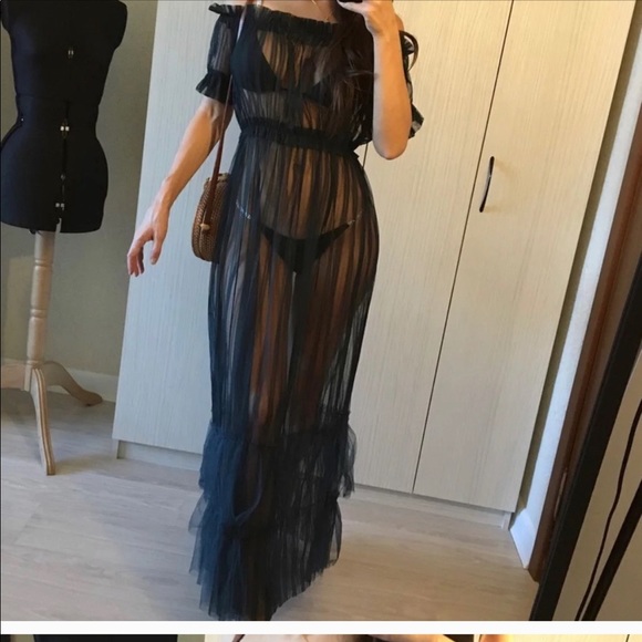 Mesh coverup - Picture 2 of 3